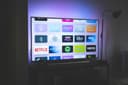 Khi gã khổng lồ Crunchyroll bóp nghẹt thị trường đĩa vật lý: Bài học về sự phụ thuộc vào nền tảng số