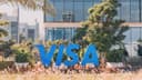 Visa cắt giảm 2.600 nhân sự công nghệ: Khi gã khổng lồ thanh toán tự tái cấu trúc để đón đầu làn sóng Stablecoin và AI