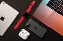 Apple tích trữ hàng tồn kho khổng lồ: Tín hiệu báo động về đứt gãy chuỗi cung ứng toàn cầu